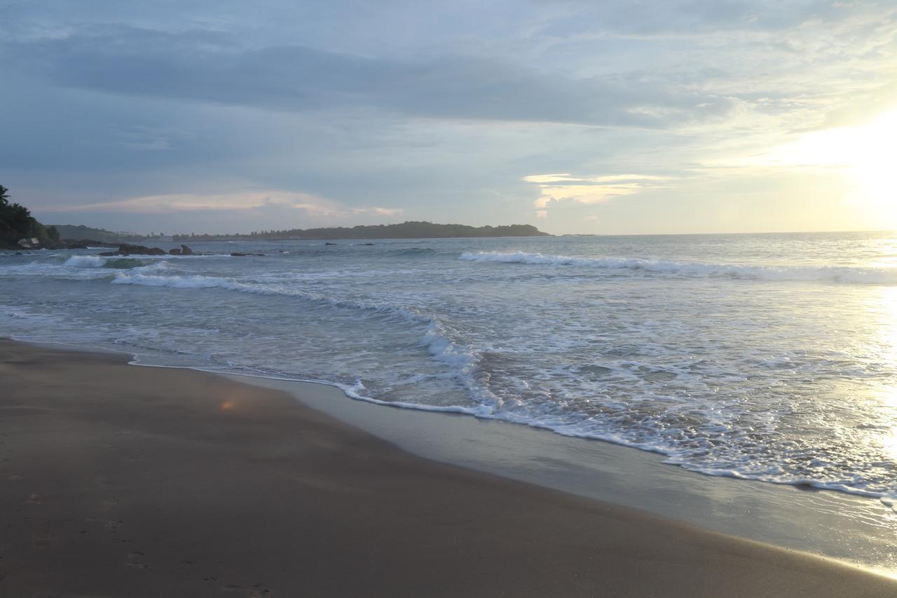 Serene Beach Hotel Dickwella Zewnętrze zdjęcie